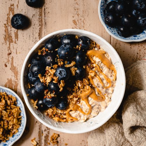 Blueberry Peanut Butter Overnight Oats | EatLove